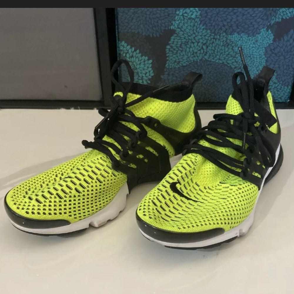 Nike Flyknit Shoes